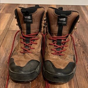 Vans Ultra-Range Waterproof Boots